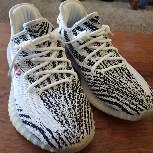 Yeezy boost 350 V2 'Zebras' - Picture 3 of 7